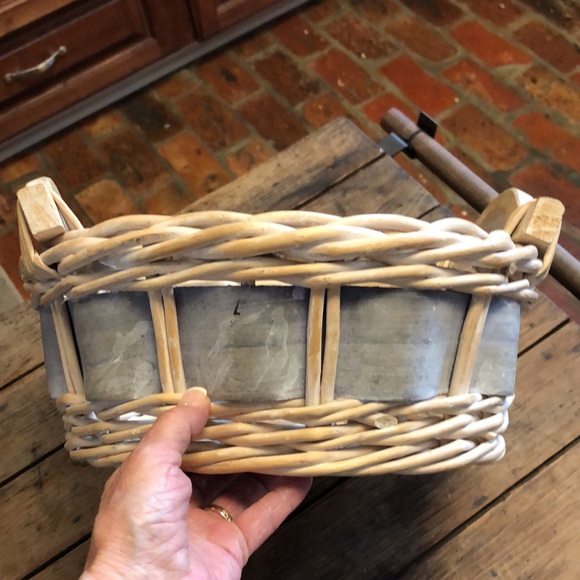Handled Basket 13" x 6" - Picture 4 of 7